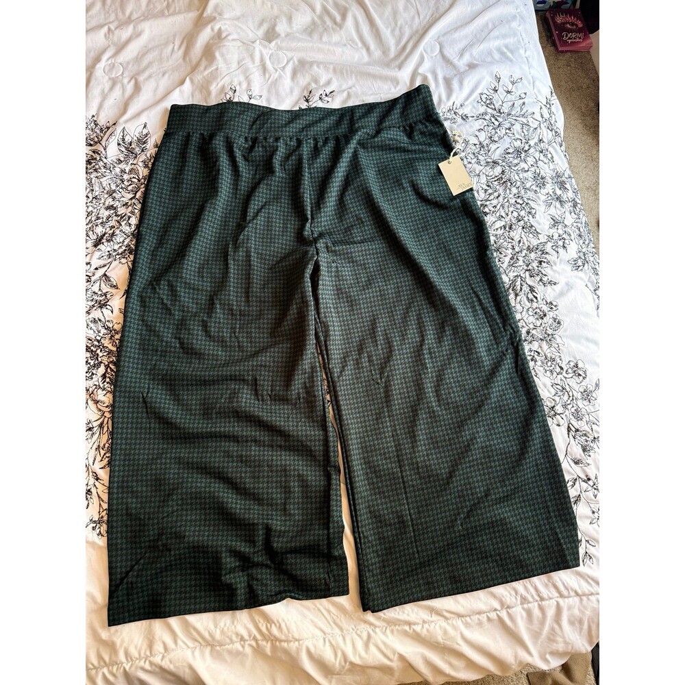 Ava James wide leg pants
